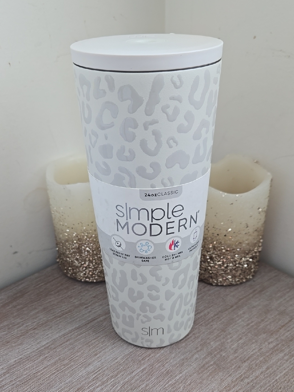 ⭐️ Simple Modern Travel Tumbler Cream with Subtle Leopard Accent